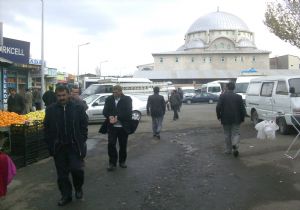 Çelik'ten yardım istediler